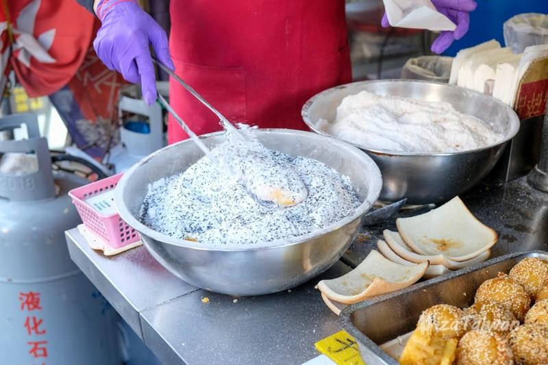 正牌白糖粿：超狂排隊！高雄一甲子的古早味點心，外酥內Q炸翻童年