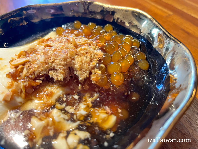 白水豆花麥芽糖花生粉圓豆花特寫