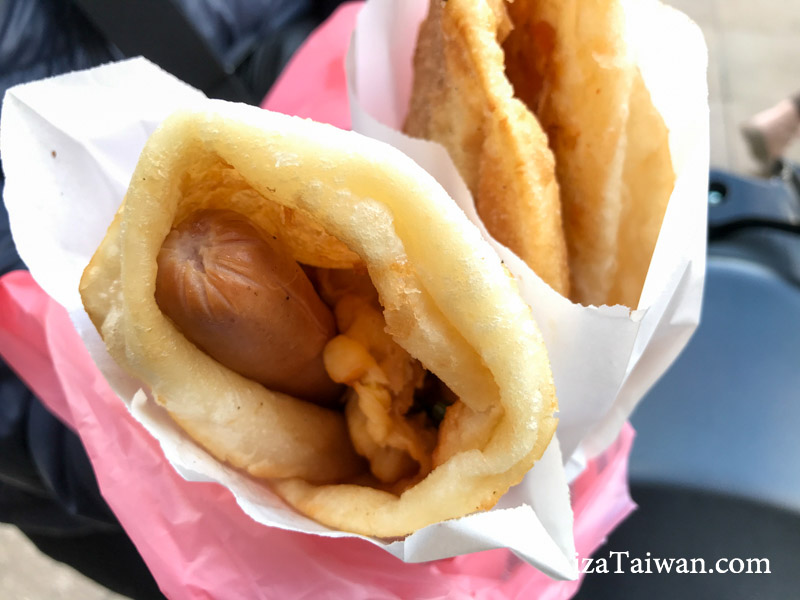 原味及德式香腸炸蛋蔥油餅