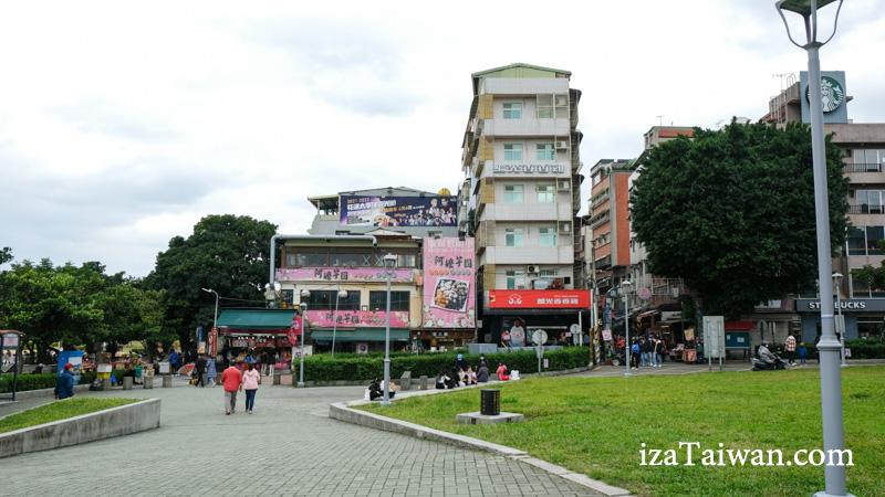 淡水老街街景