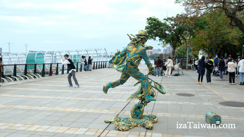 淡水河岸餐廳