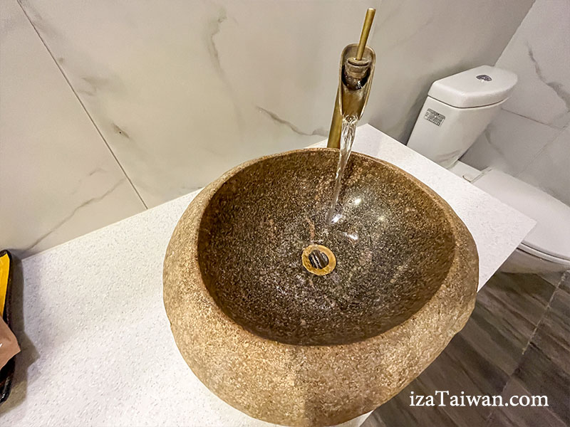 ㄚㄚ胡同溫泉民宿浴室